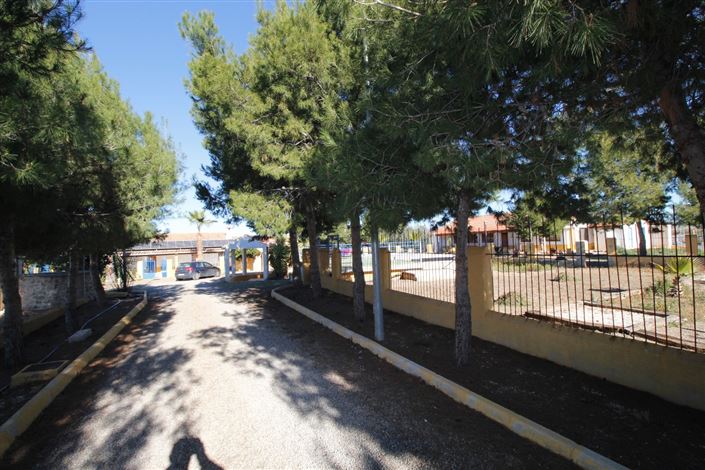 Image No.10-Maison de campagne de 9 chambres à vendre à Lorca