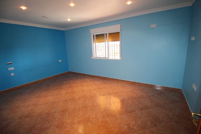 Image No.16-5 Bed Villa for sale