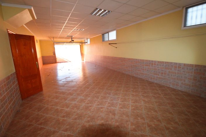 Image No.27-5 Bed Villa for sale