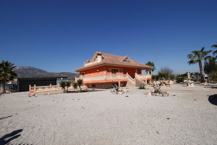 Image No.6-5 Bed Villa for sale