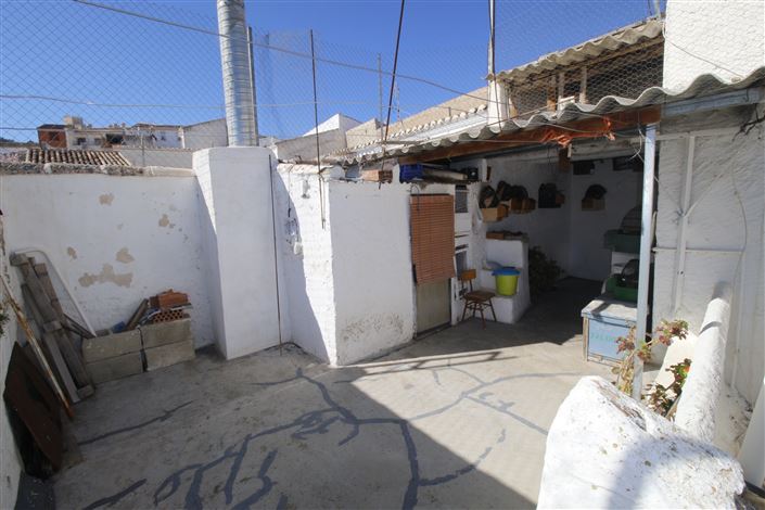 Image No.15-3 Bed Townhouse for sale