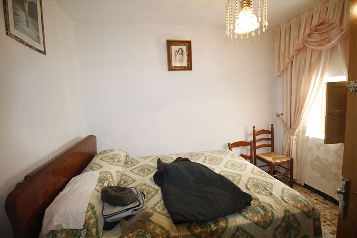 Image No.8-3 Bed Townhouse for sale