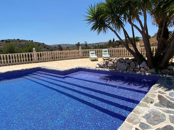 Image No.8-7 Bed Cortijo for sale