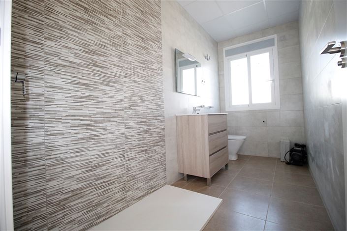 Image No.23-3 Bed Villa for sale