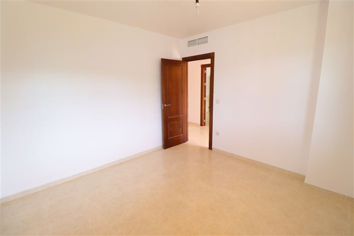 Image No.23-Villa de 4 chambres à vendre à Lorca