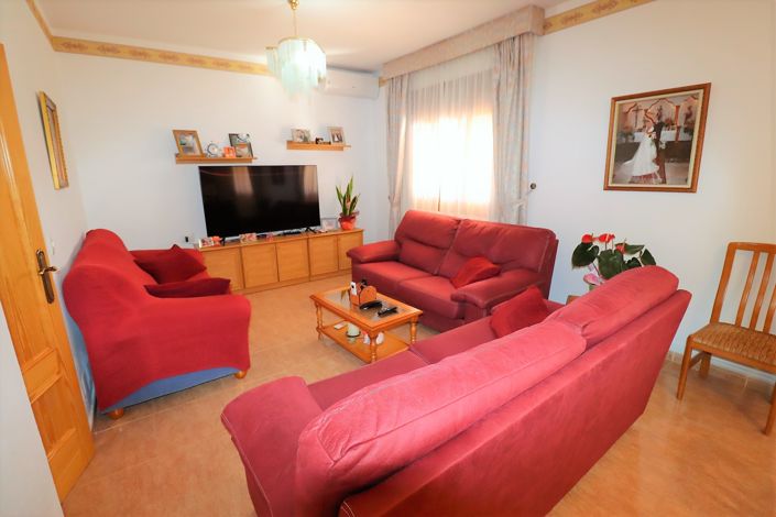 Image No.13-4 Bed Country House for sale