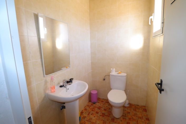 Image No.41-4 Bed Country House for sale