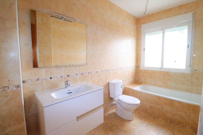 Image No.19-5 Bed Villa for sale