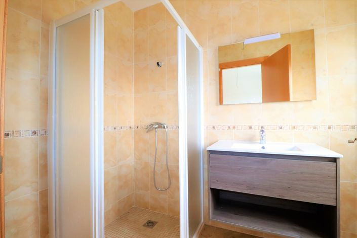 Image No.25-5 Bed Villa for sale