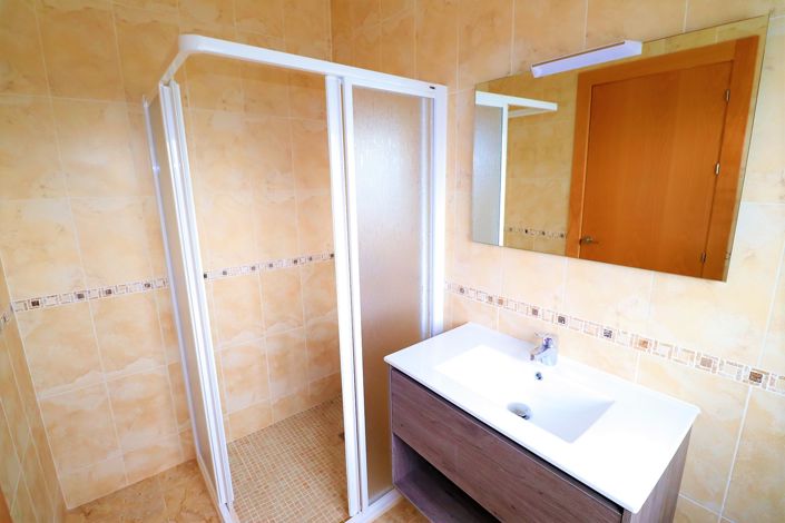 Image No.26-5 Bed Villa for sale