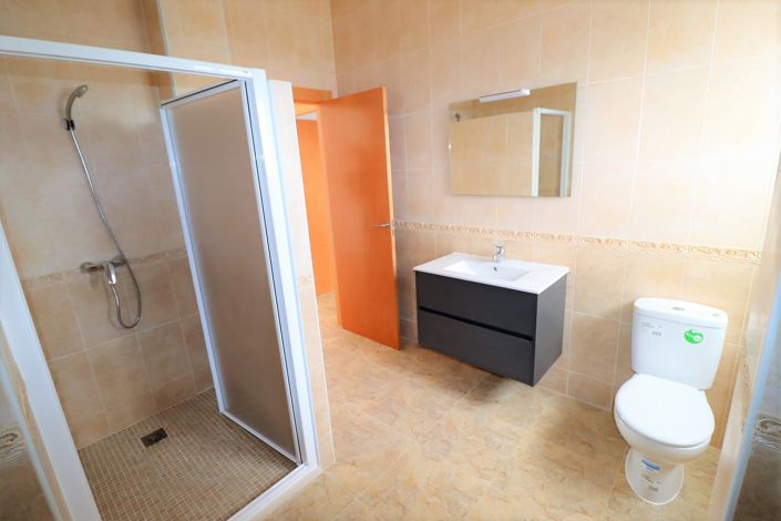 Image No.28-5 Bed Villa for sale