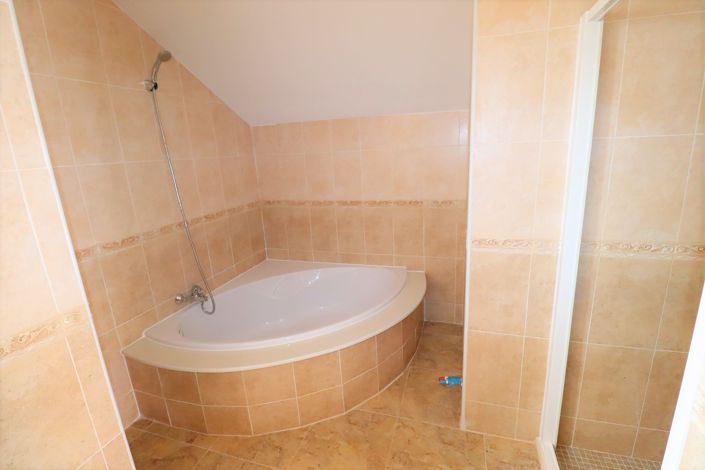 Image No.36-5 Bed Villa for sale