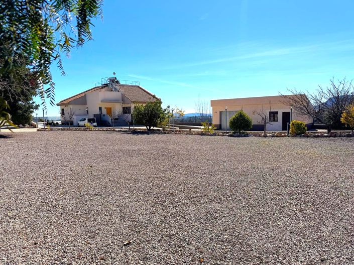 Image No.1-5 Bed Villa for sale