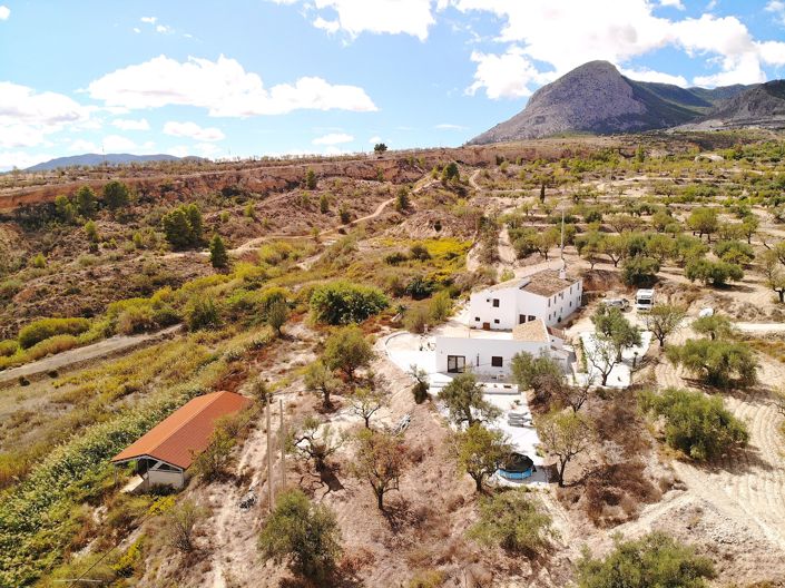 Image No.1-6 Bed Cortijo for sale
