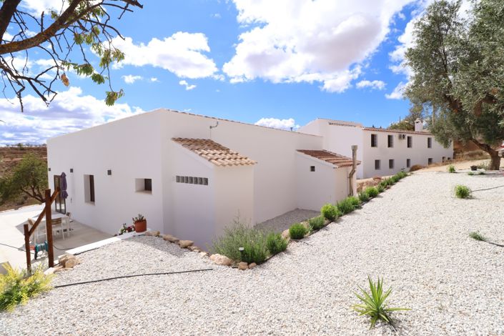 Image No.1-6 Bed Cortijo for sale