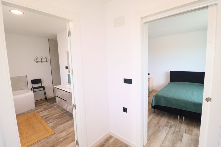 Image No.24-7 Bed Villa for sale