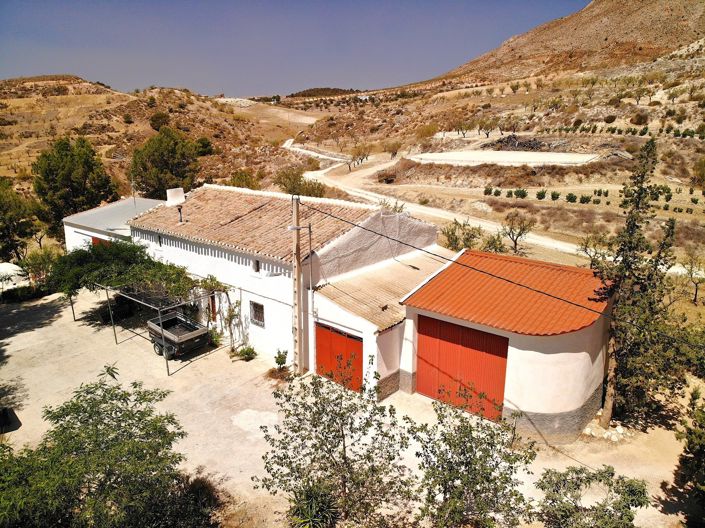 Image No.1-7 Bed Country House for sale
