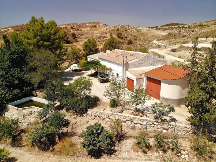 Image No.2-7 Bed Country House for sale