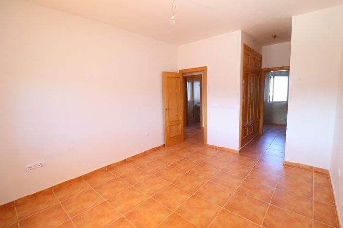 Image No.31-3 Bed Villa for sale