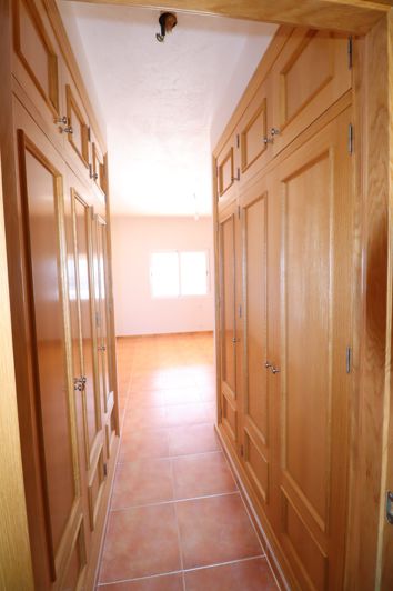 Image No.32-3 Bed Villa for sale