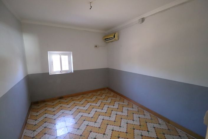 Image No.18-3 Bed Country House for sale