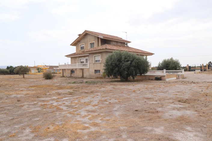 Image No.6-6 Bed Villa for sale