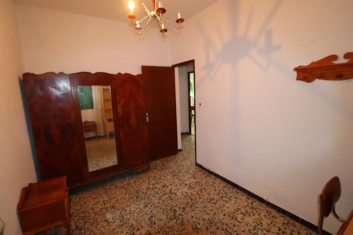 Image No.18-3 Bed Country House for sale