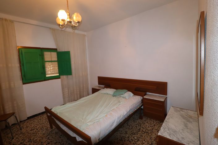 Image No.22-3 Bed Country House for sale