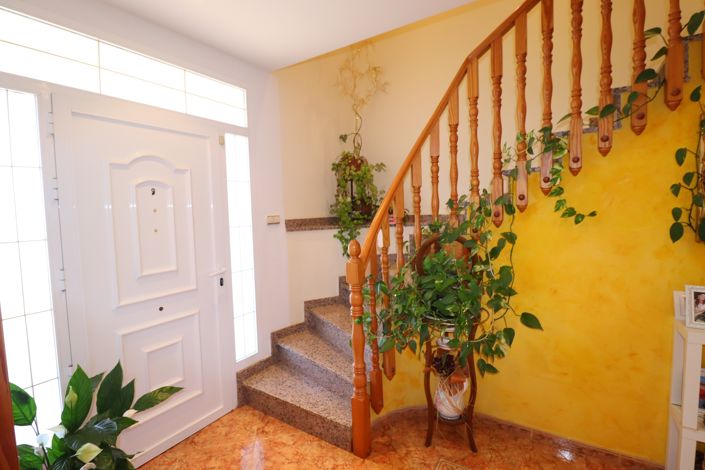 Image No.30-5 Bed Villa for sale