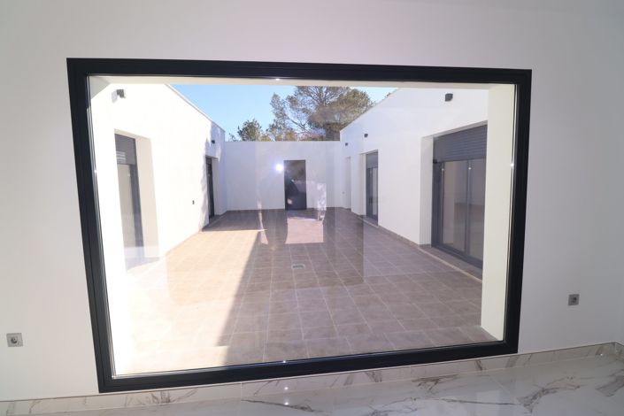 Image No.12-3 Bed Villa for sale