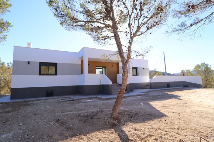 Image No.9-3 Bed Villa for sale