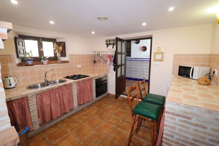 Image No.10-4 Bed Cortijo for sale