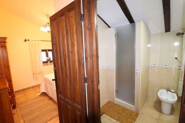 Image No.32-4 Bed Cortijo for sale