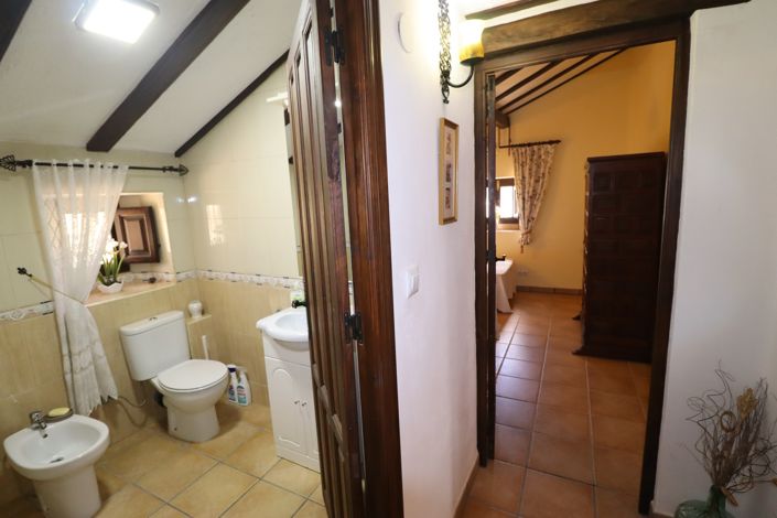 Image No.34-4 Bed Cortijo for sale