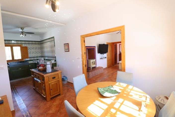 Image No.14-4 Bed Country House for sale