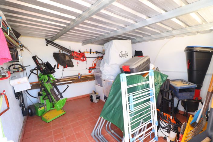 Image No.43-4 Bed Country House for sale