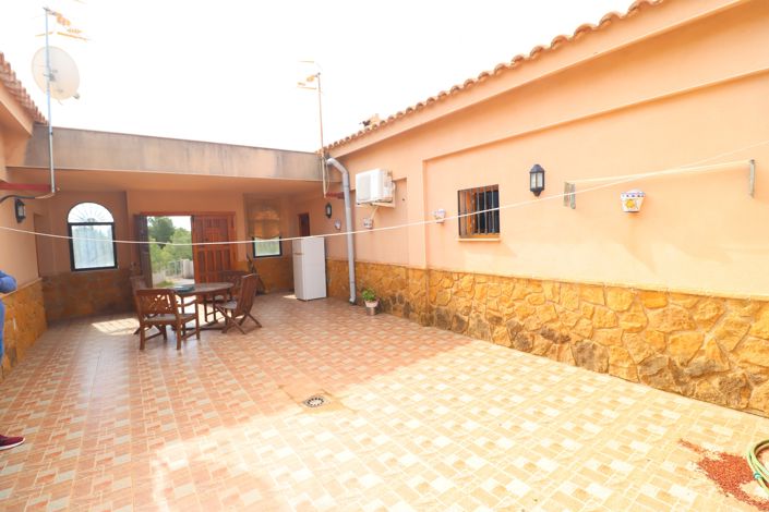 Image No.8-4 Bed Villa for sale