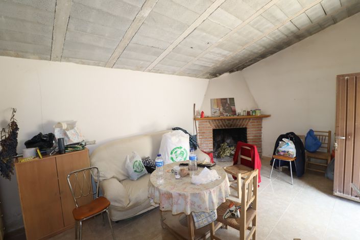 Image No.5-2 Bed Country House for sale