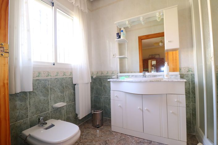 Image No.21-5 Bed Villa for sale