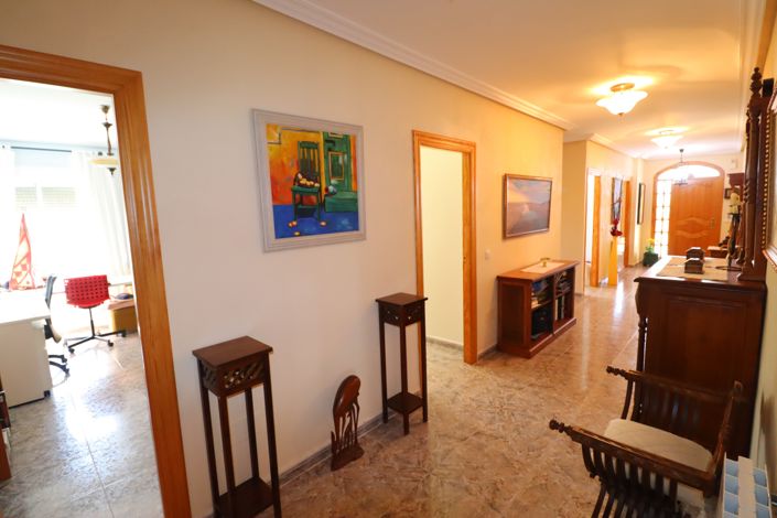 Image No.22-5 Bed Villa for sale