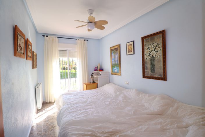 Image No.30-5 Bed Villa for sale