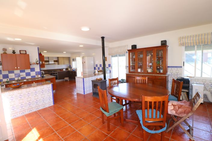 Image No.43-5 Bed Villa for sale