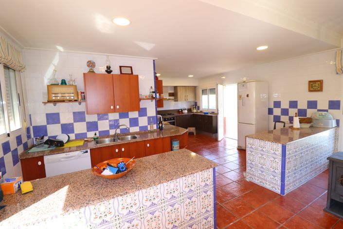 Image No.44-5 Bed Villa for sale