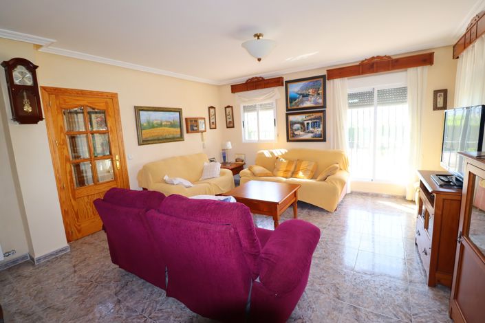 Image No.6-5 Bed Villa for sale
