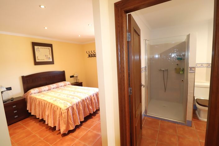 Image No.26-4 Bed Villa for sale