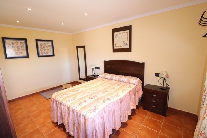 Image No.32-4 Bed Villa for sale