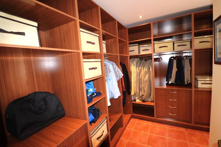 Image No.35-4 Bed Villa for sale