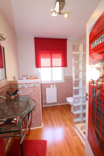 Image No.30-5 Bed Villa for sale