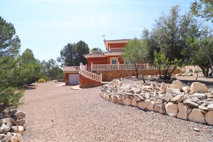 Image No.47-5 Bed Villa for sale