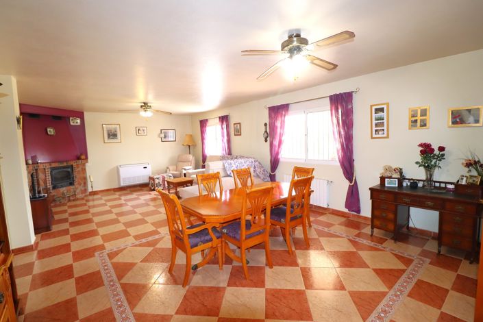 Image No.10-Villa de 5 chambres à vendre à Puerto Lumbreras